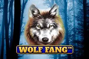 Wolf Fang Supermoon by Spinomenal